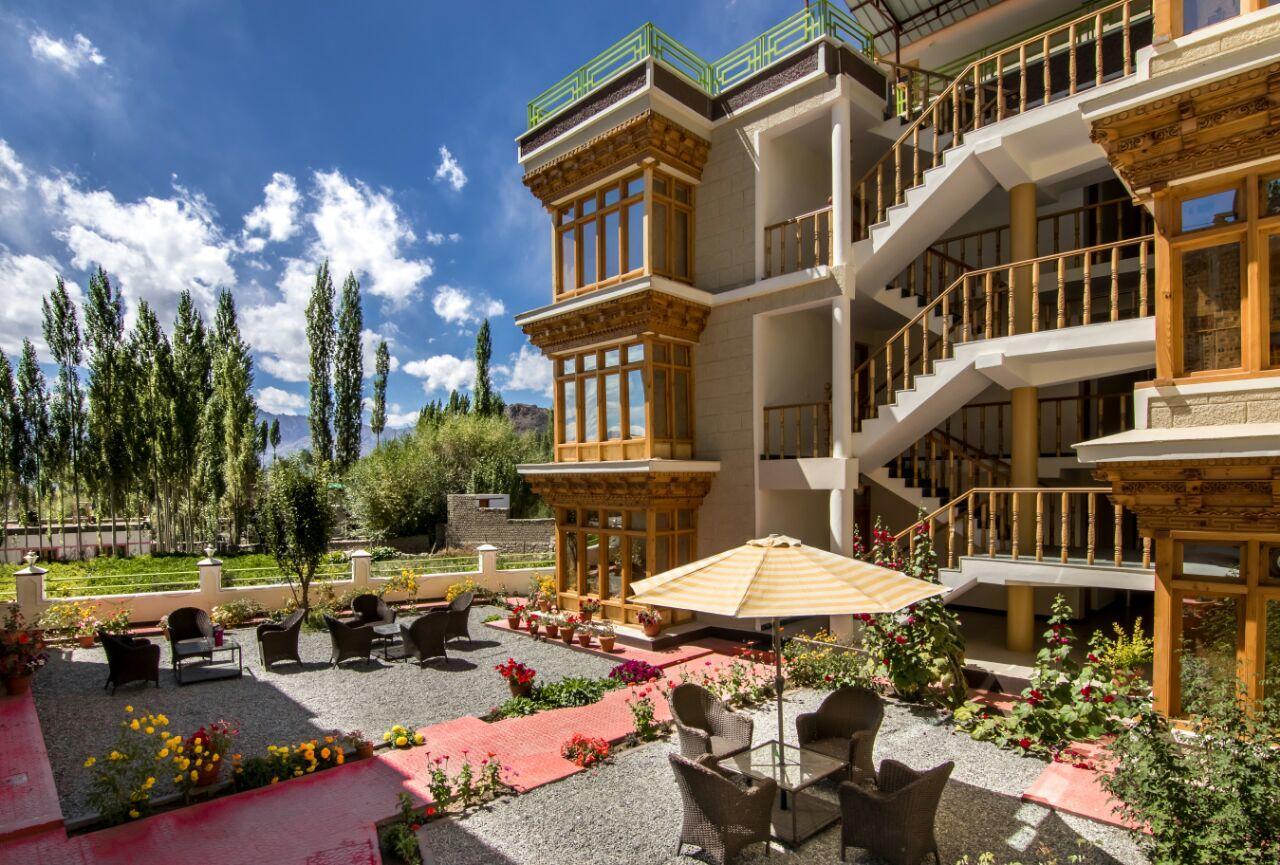 לה Hotel Om Ladakh מראה חיצוני תמונה