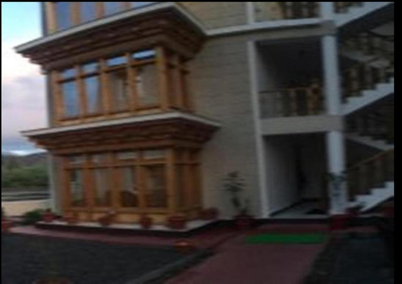 לה Hotel Om Ladakh מראה חיצוני תמונה